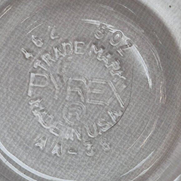 Vintage Pyrex Glass Custard Cups Set 4 Scalloped Edge 5 Oz Made In USA - Picture 6 of 6